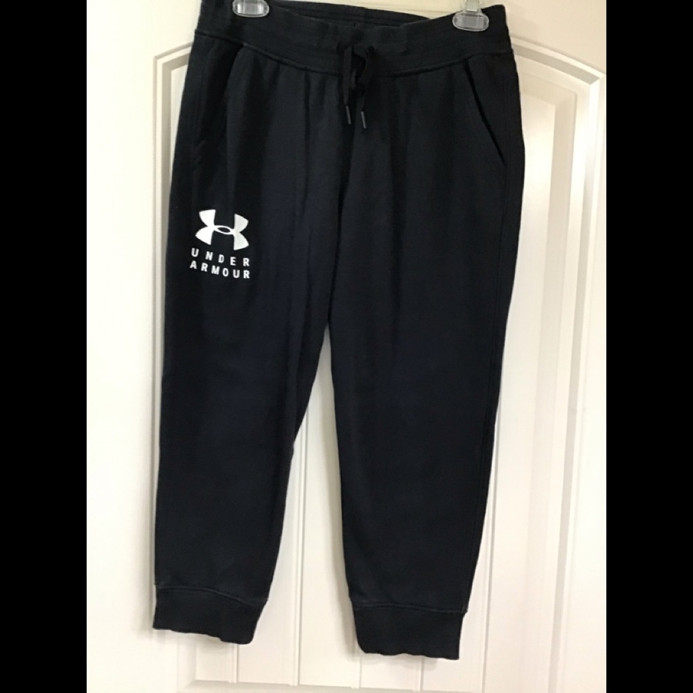 Under ARMOUR BLACK SWEAT PANTS SIZE S